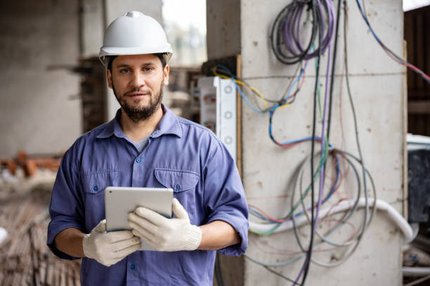 Best Circuit Breaker Repair  in Emporia, KS